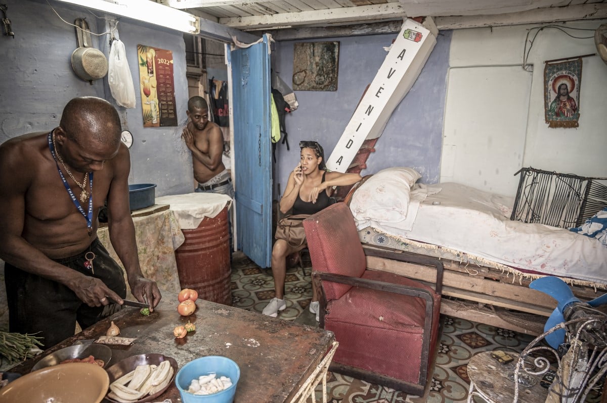 Man living in one bedroom home with family in Havana