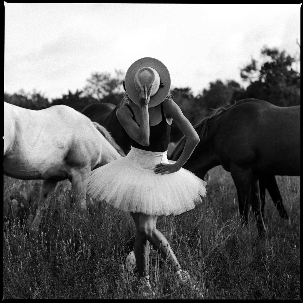 Black and white photo of a ballet dancer