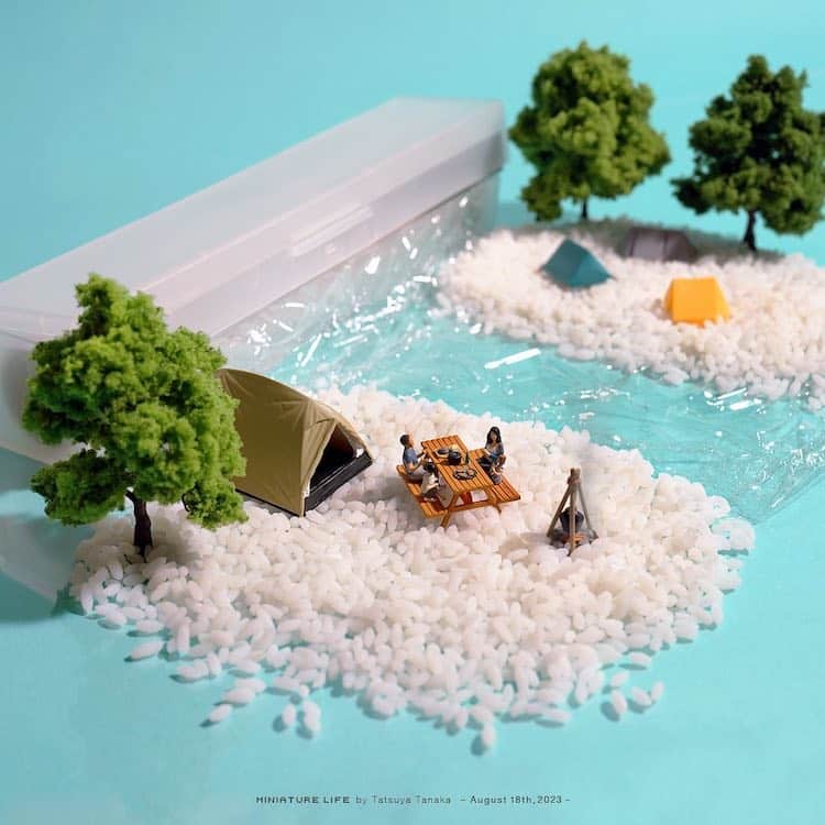 Miniature Calendar by Tatsuya Tanaka