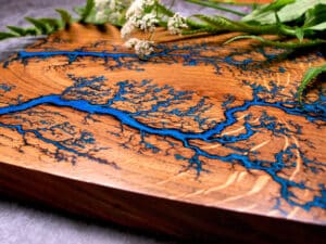 Striking Lichtenberg Figure Artworks Are Filled With Colorful Resin