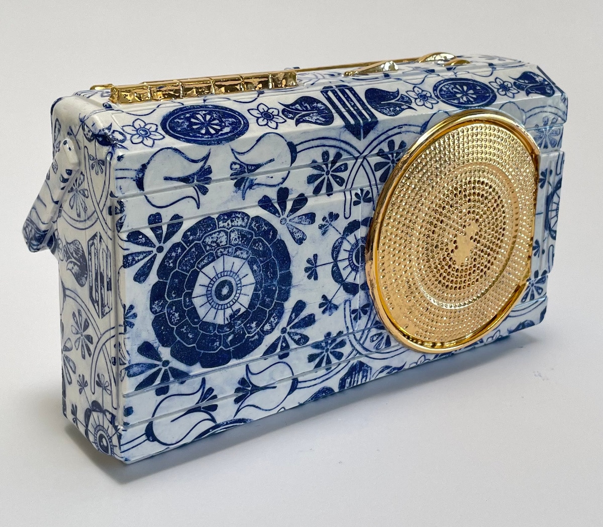Radio made of porcelain by Brock DeBoer