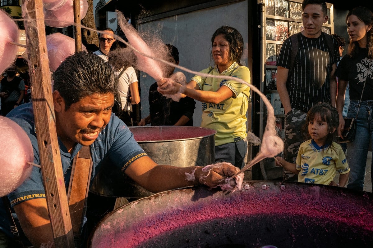Cotton Candy Being Made in Mexico City