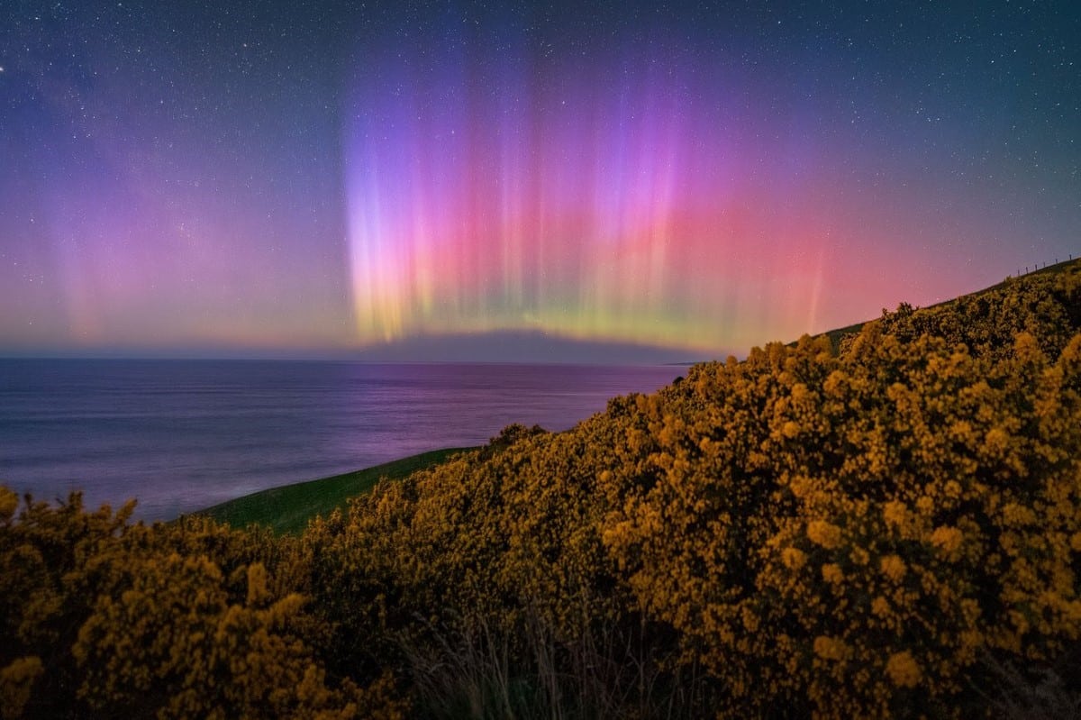 Rare Photos of the Aurora Australis (Southern Lights) Filling the Sky