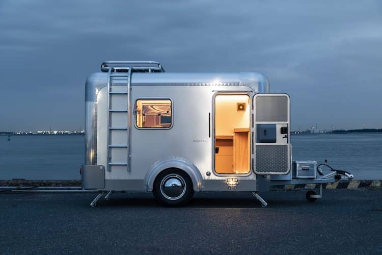 300 Camper by X-Cabin