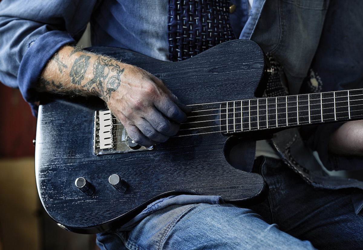 An example of Art Materialism - a guitar made of "Twood" which is a sustainable material made of denim by Lill O.Sjöberg