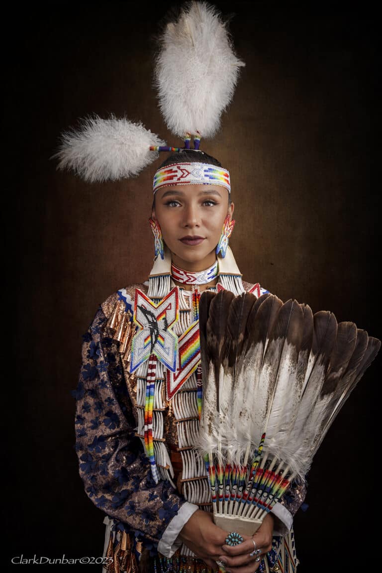 Photographer Attends Powwows To Take Evocative Portraits of Native ...