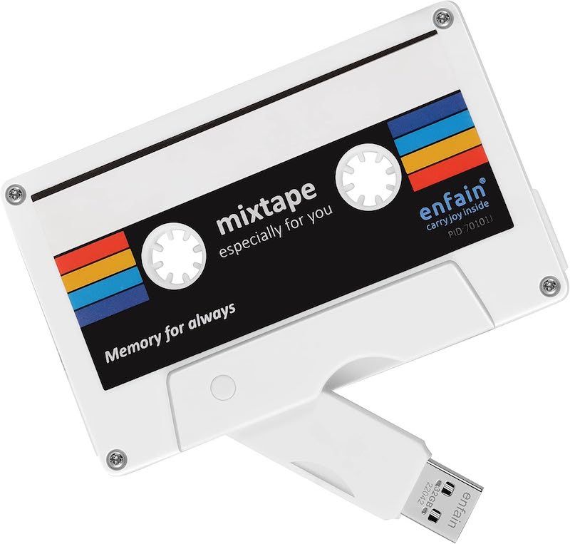 DIY mixtape flash drive cassette design