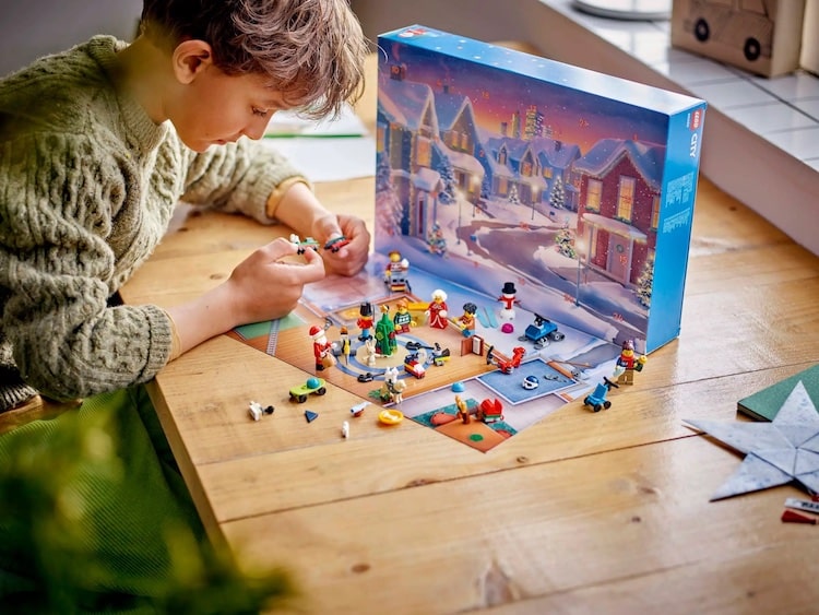 City LEGO advent calendar 2024