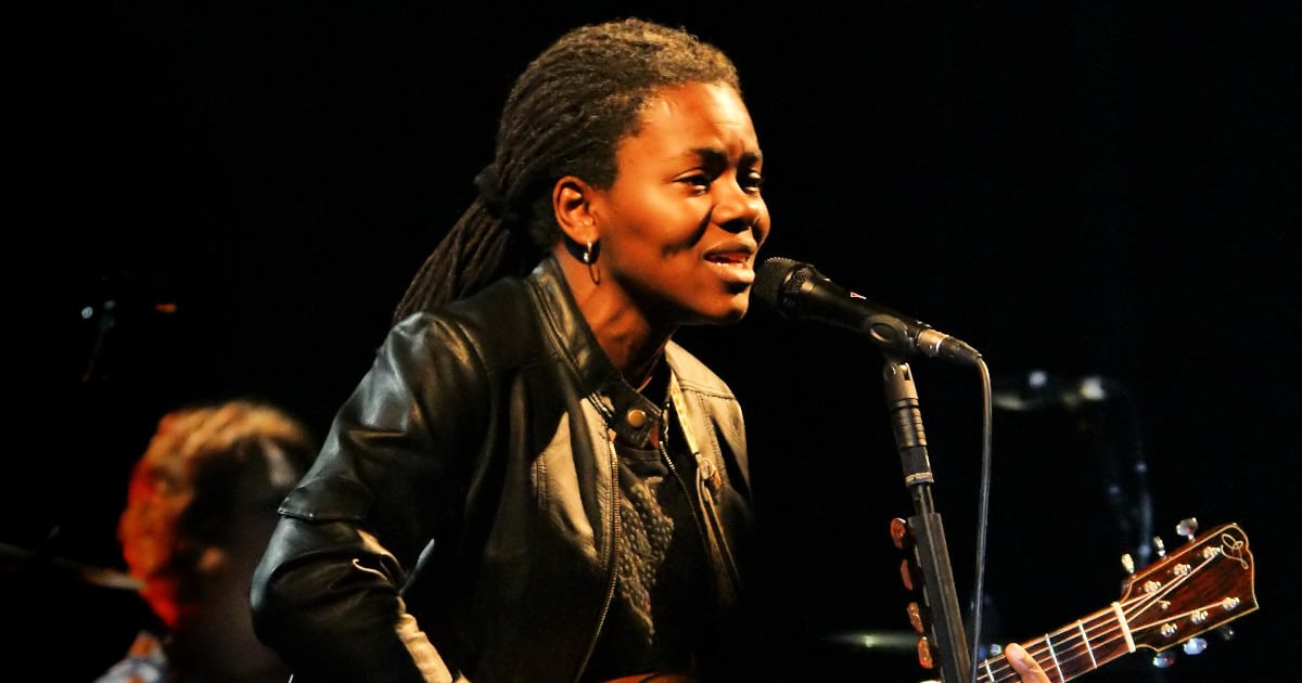 Tracy Chapman Becomes First Black Musician to Win Song of the Year at CMAs