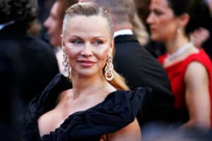 Pamela Anderson Champions the No-Makeup Look