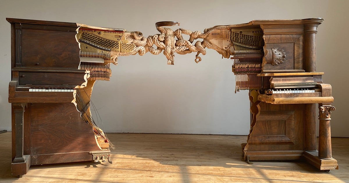 maskull-lasserre-carved-piano-