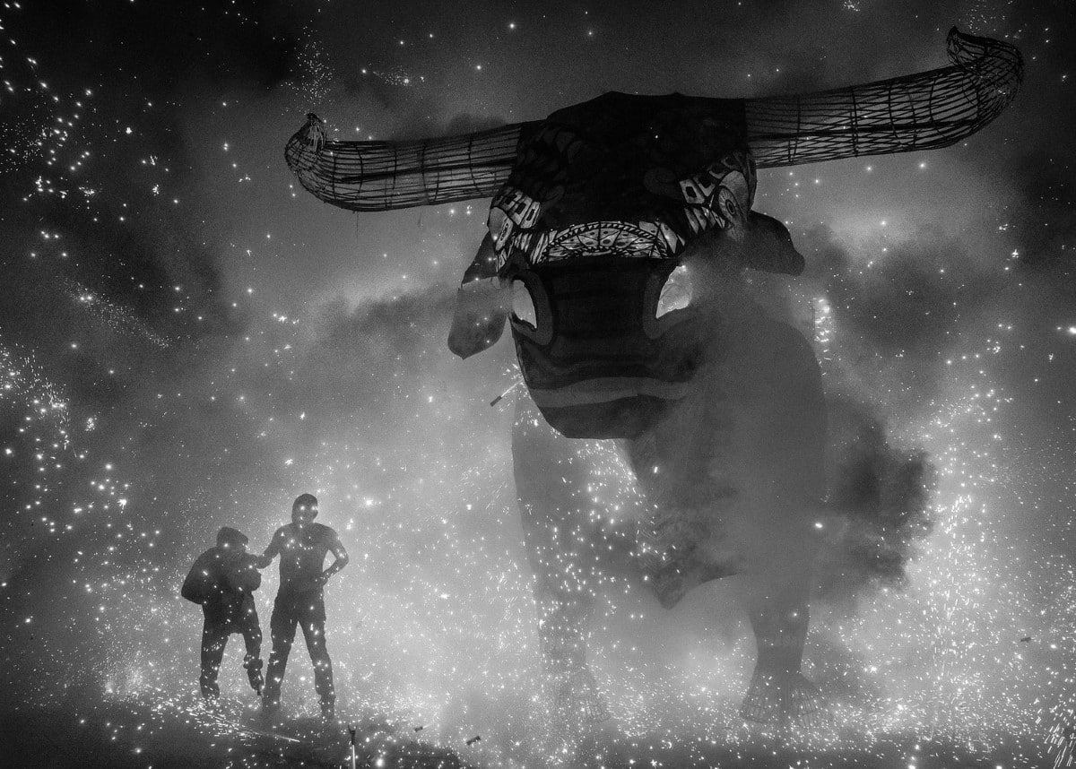 Giant bull sculpture set on fire