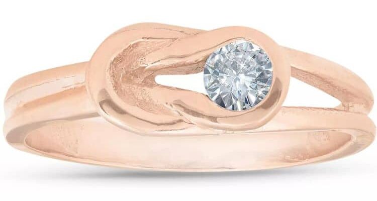 knotted ring 