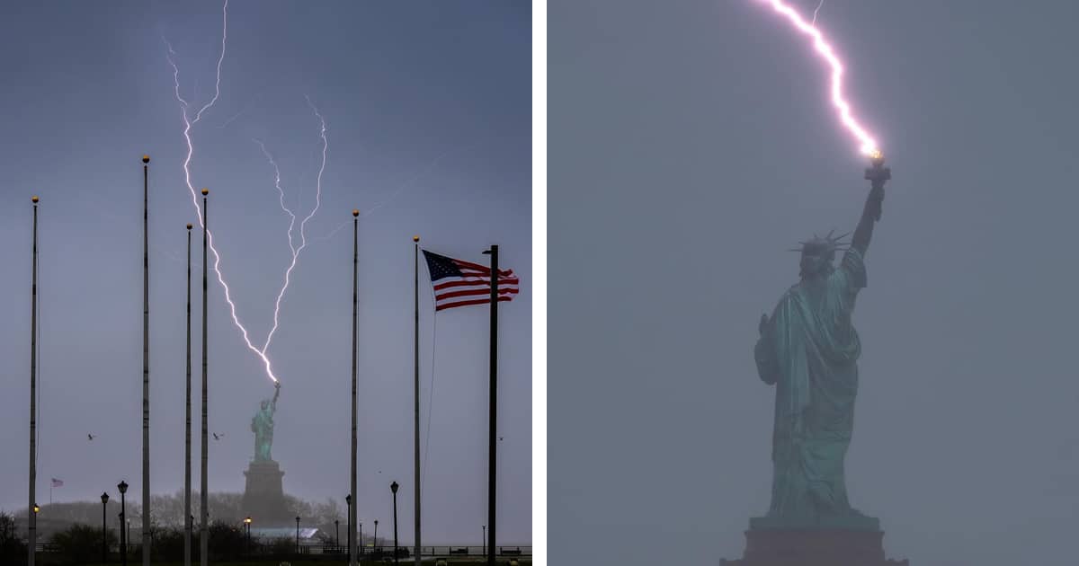 Photographer Captures Moment When Lightning Strikes The Statue Of Liberty