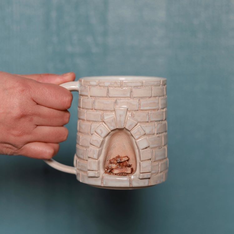 Fireplace Mug With White Brick Design