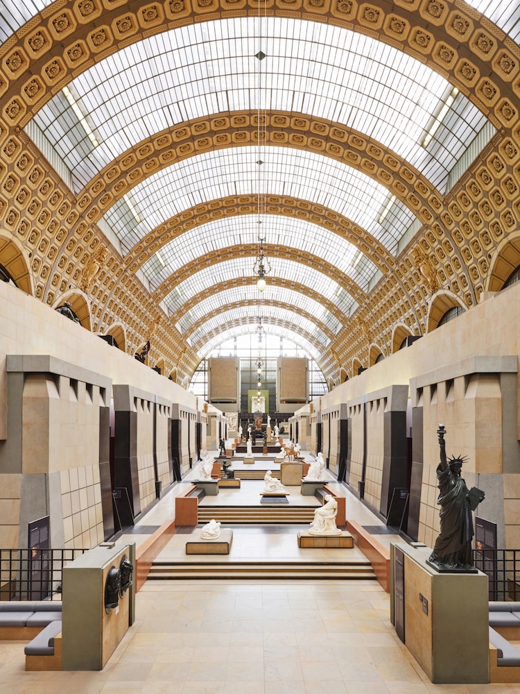 Musee D'Orsay on Airbnb