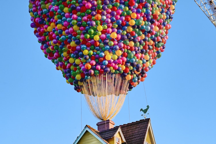 Balloon house from PIxar's Up recreated by Airbnb