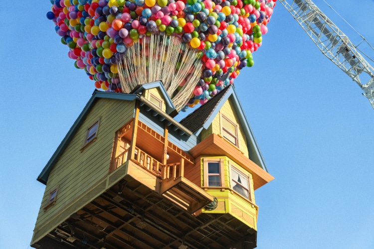 Balloon house from PIxar's Up recreated by Airbnb
