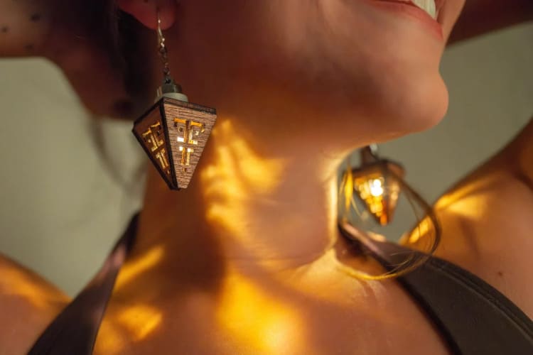 Light-up earrings with LEDs by laserwoodlights