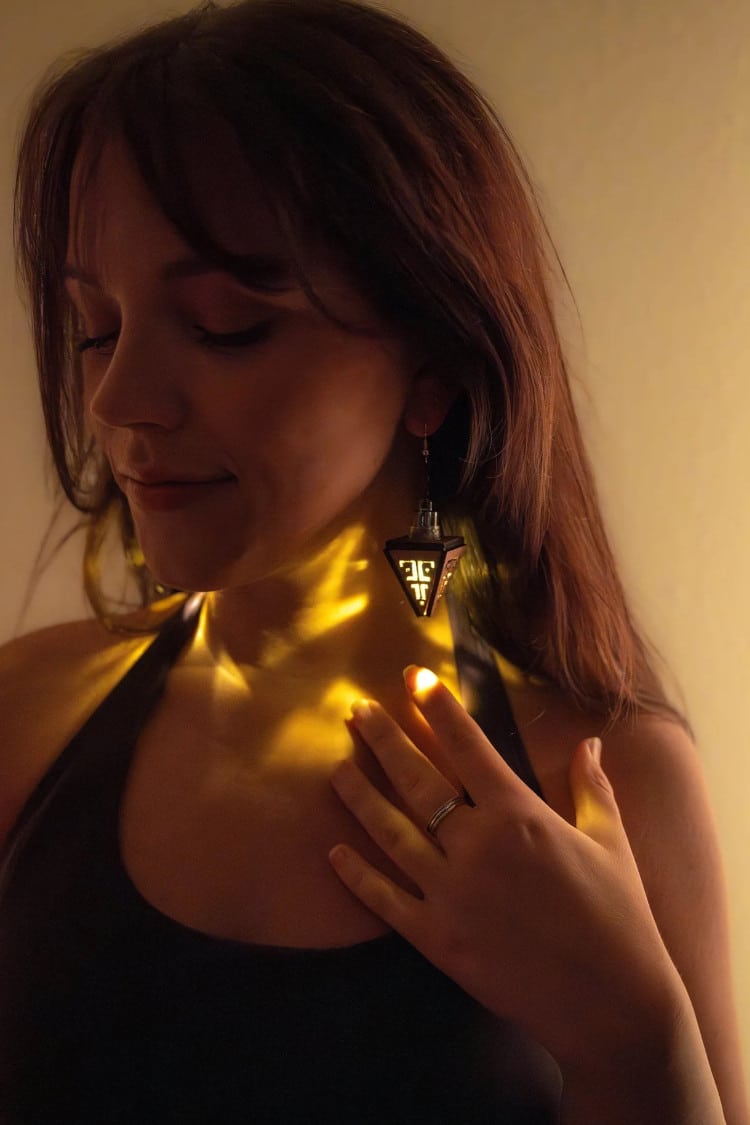 Light-up earrings with LEDs by laserwoodlights