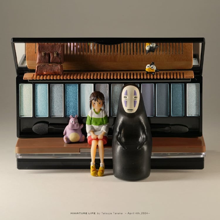 Miniature depicting a scene from Spirited Away using a an eye shadow palette