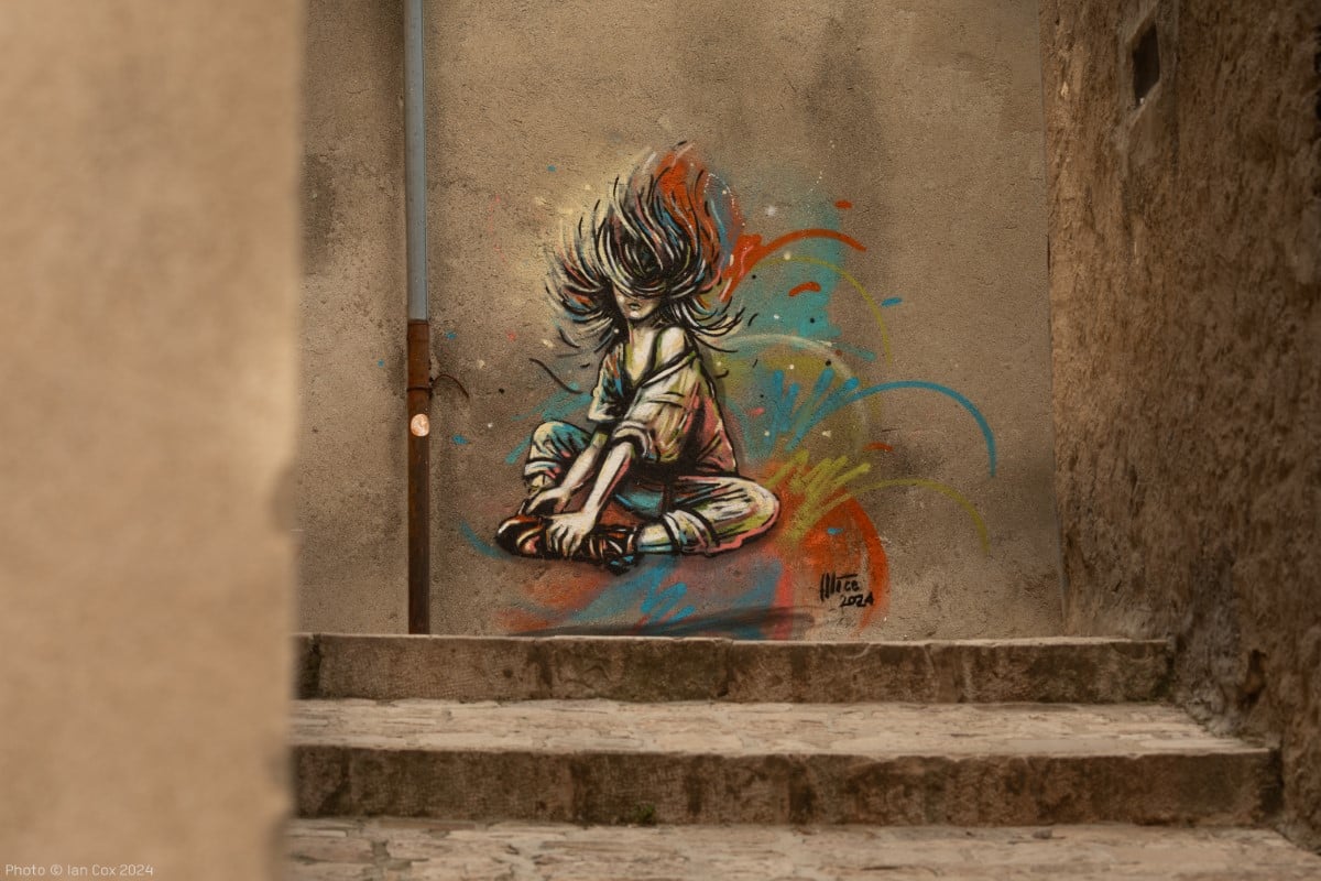 Alice Pasquini mural in Civitacampomarano