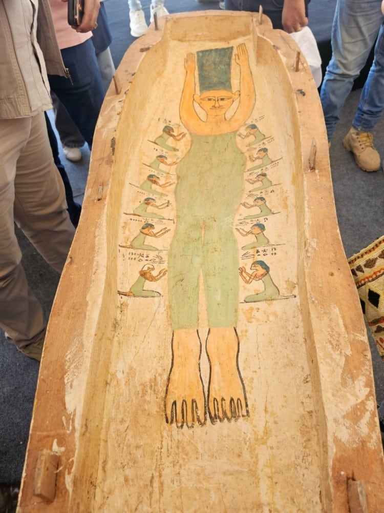 Is Marge Simpson Depicted on a 3,000 Year Old Egyptian Coffin?