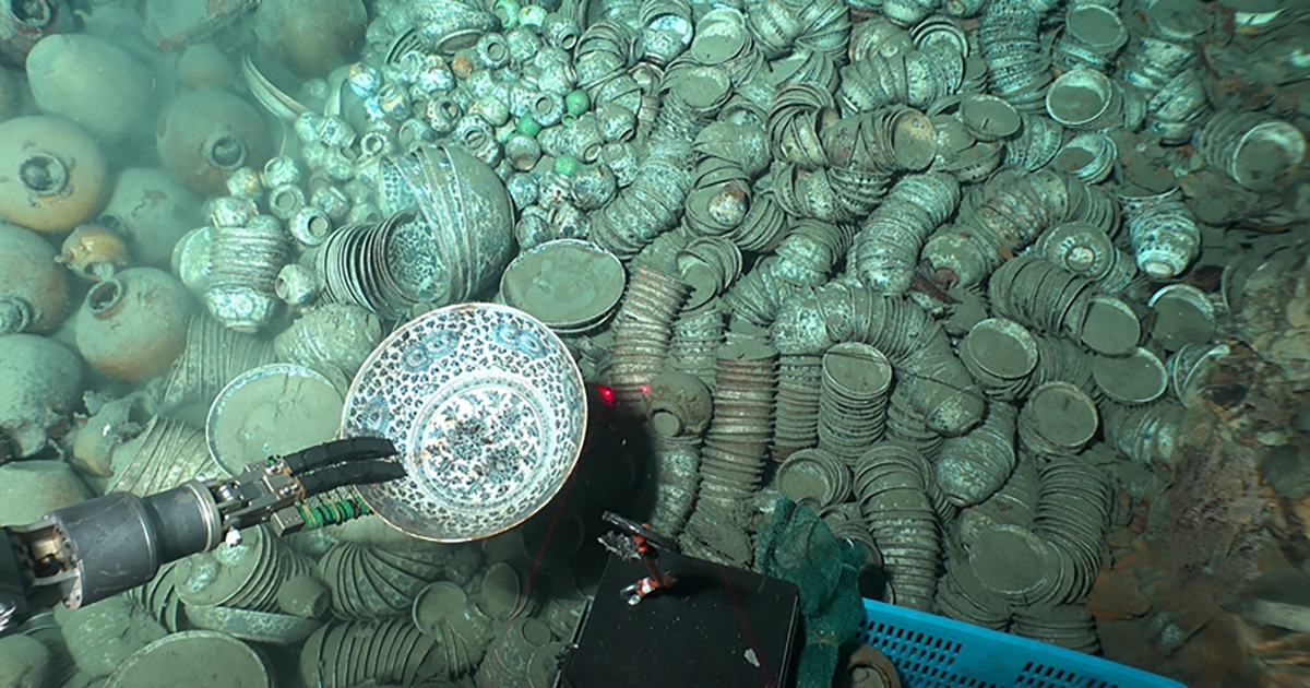 Over 900 Artifacts Recovered From Ming Dynasty Shipwreck