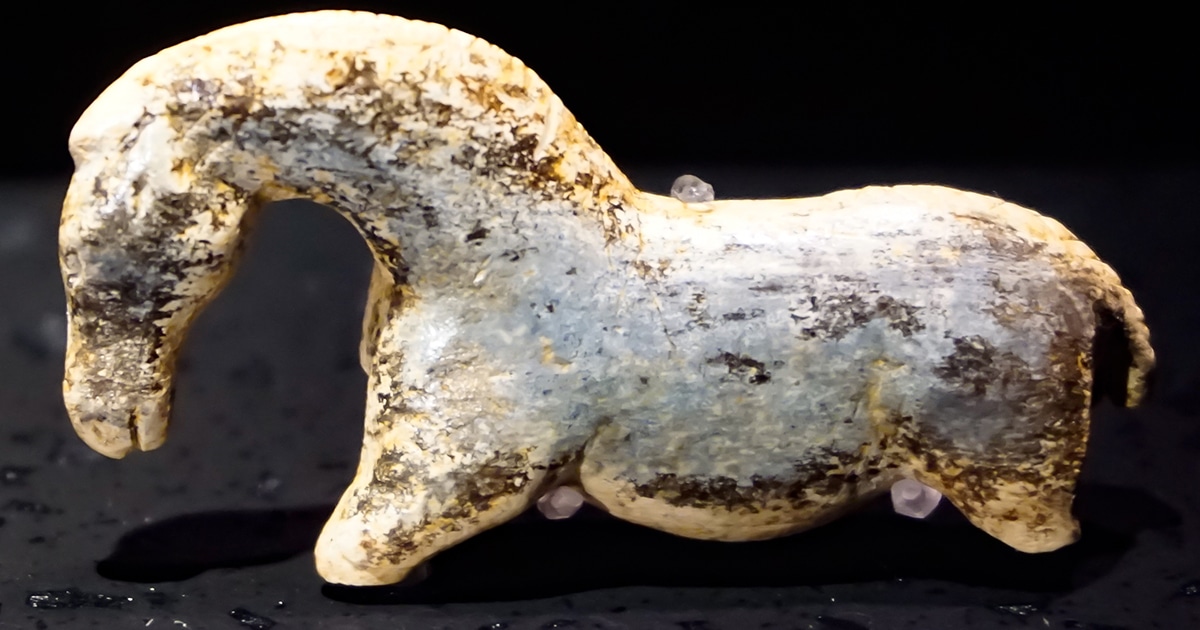 Vogelherd Horse: The World’s Oldest Known Horse Carving From 32,000 Years Ago