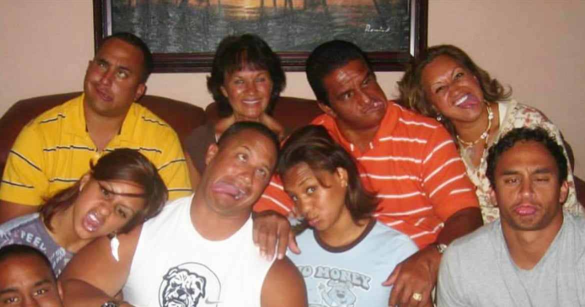 Woman Asks Each of Her Six Siblings for $100 and Receives Heartwarming Response