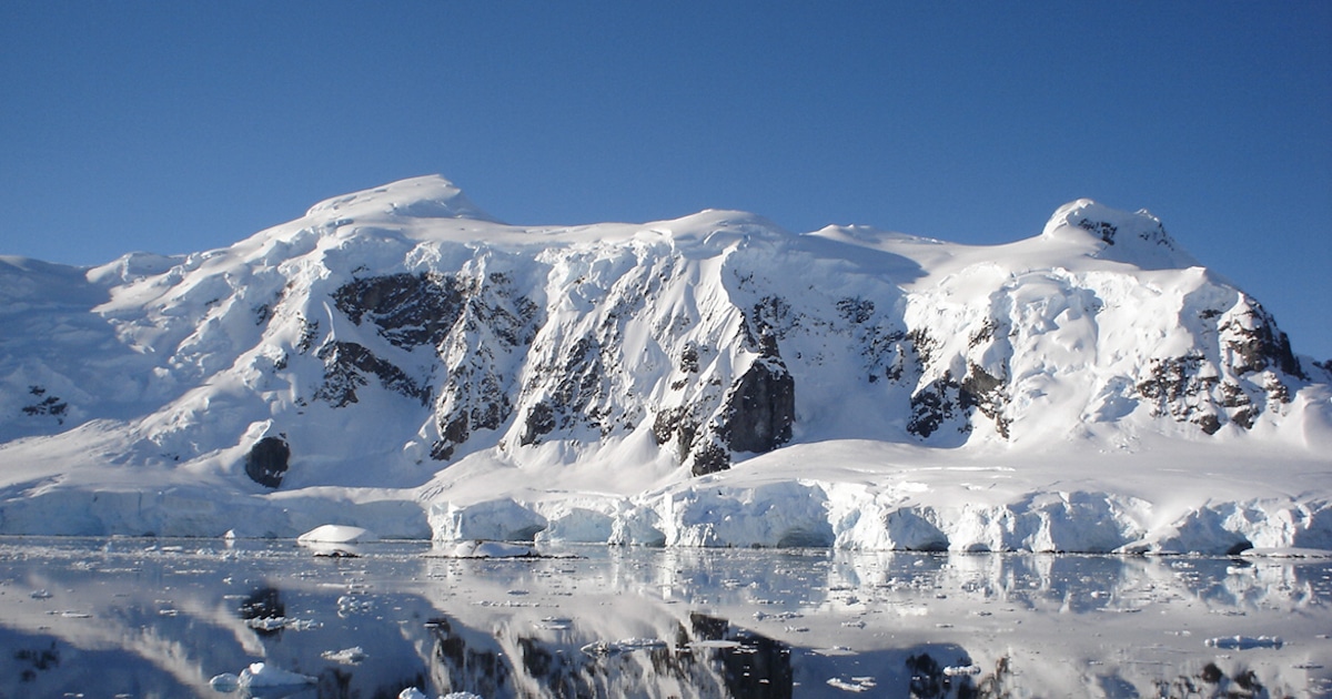 Antarctica Faces 50-Degree Temperature Increase Amid Persisting Heat Wave