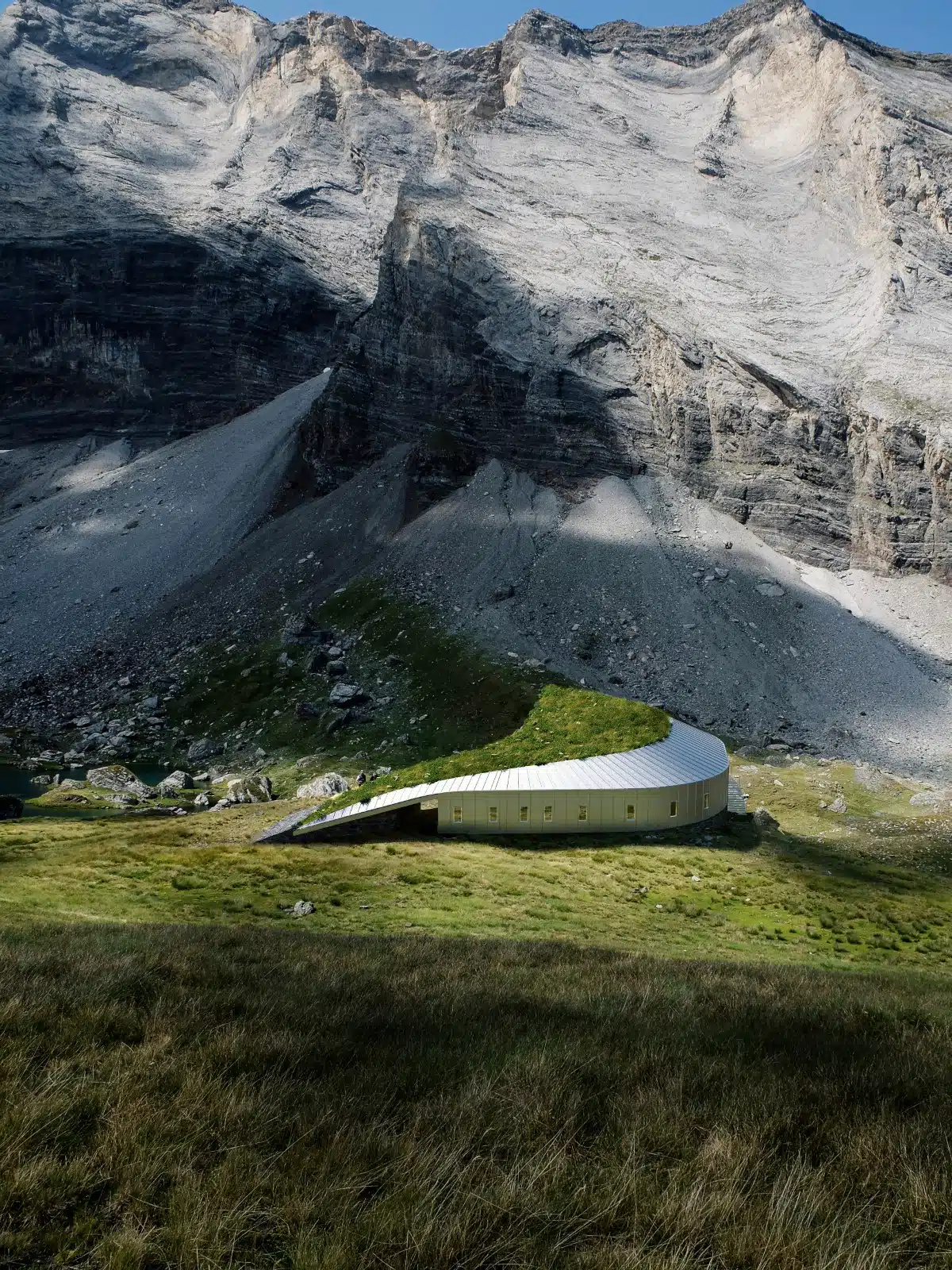 Refuge de Barroude by Snohetta