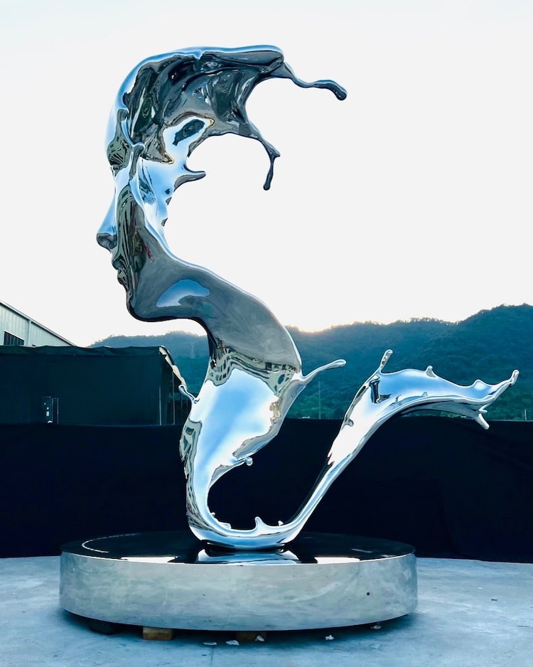 Splash la nuova bellissima scultura in acciaio inossidabile di Michael Benisty