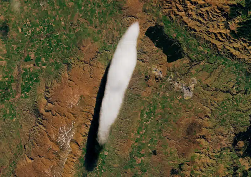 Taieri pet cloud over New Zealand