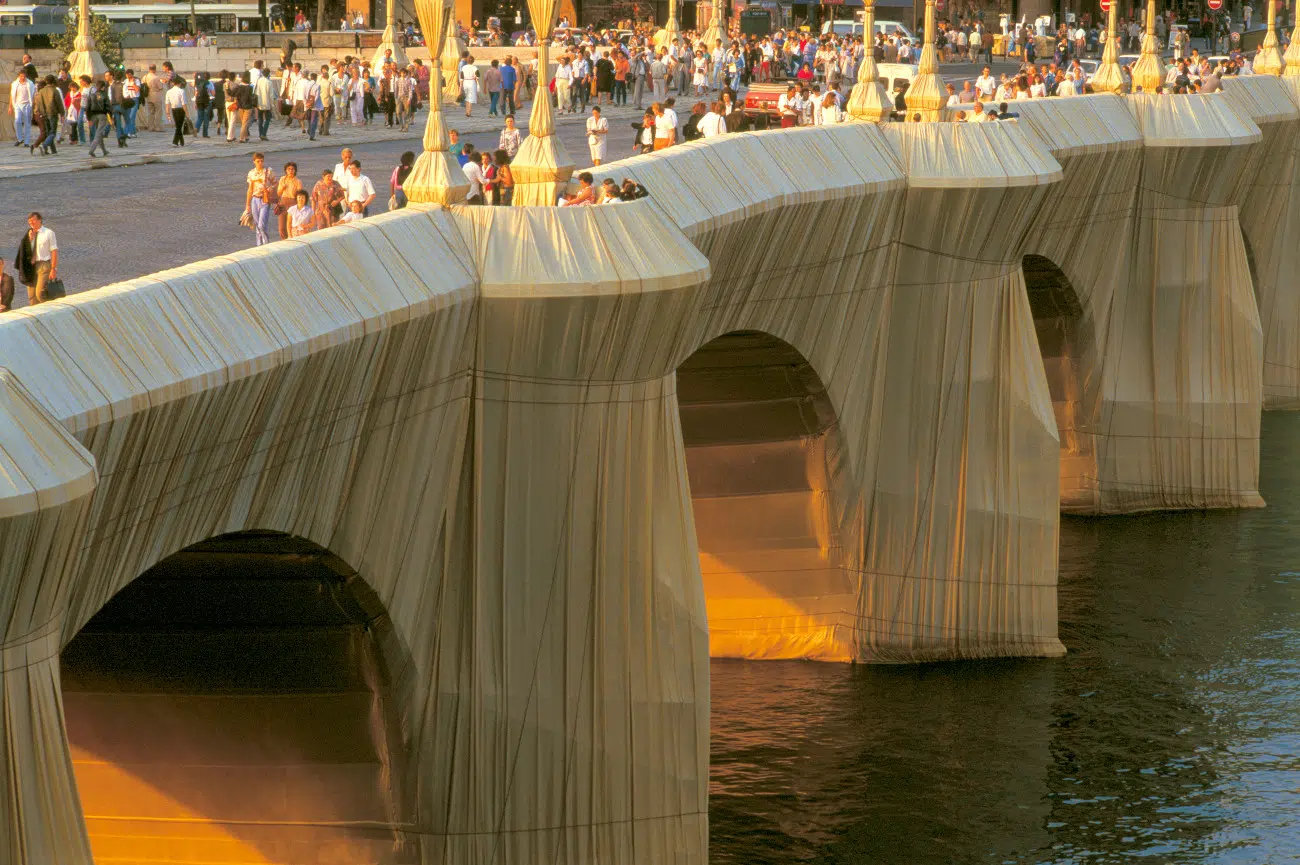 Christo and Jeanne-Claude. "The Pont Neuf Wrapped," Paris, 1975-85. (Photo: Wolfgang Volz © 1985 Christo and Jeanne-Claude Foundation)