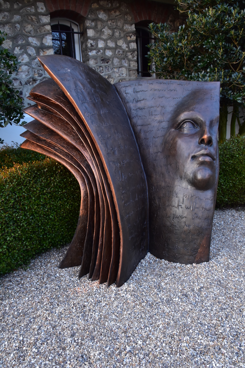 Paola Grizi Sculpture