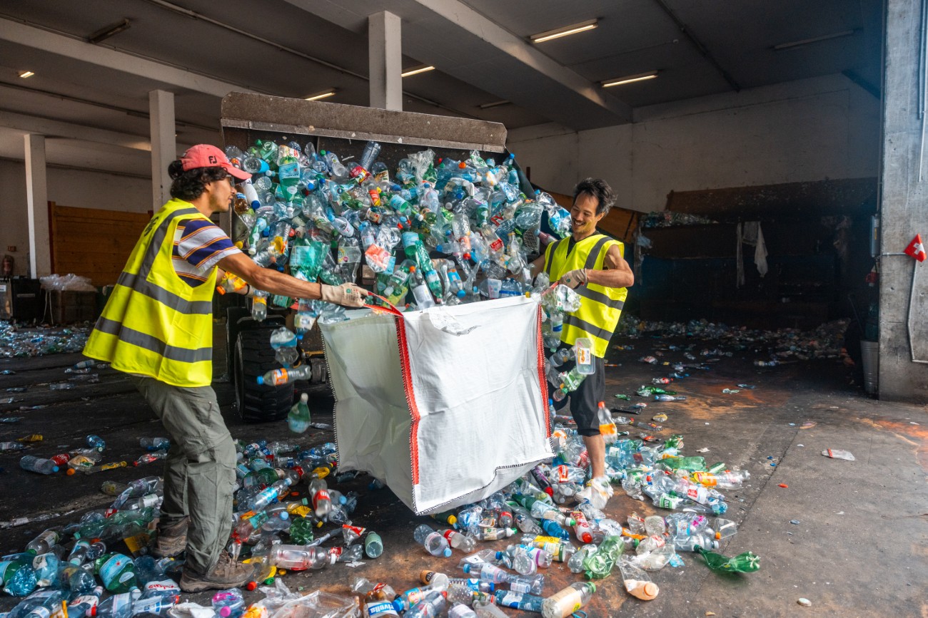 Collecting recycled plastic