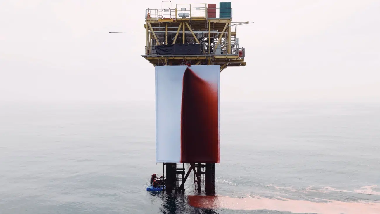 Activists Install BUTCHERED by Anish Kapoor onto Active Shell Platform in the North Sea