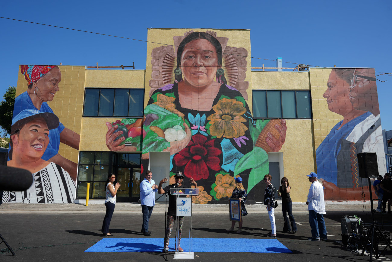 Unveiling Of Robert Vargas' 