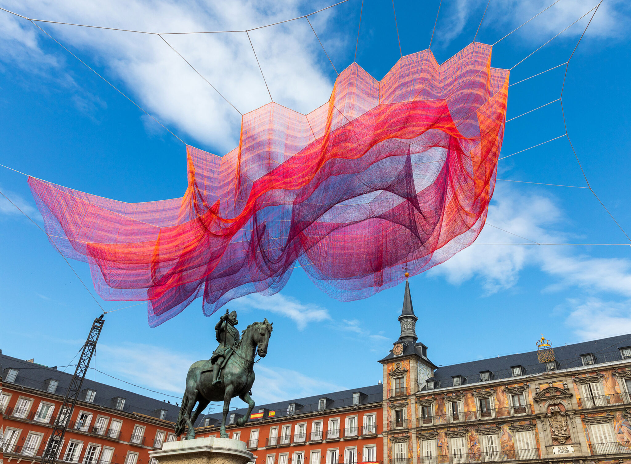 Public fiber art installation by Janet Echelman