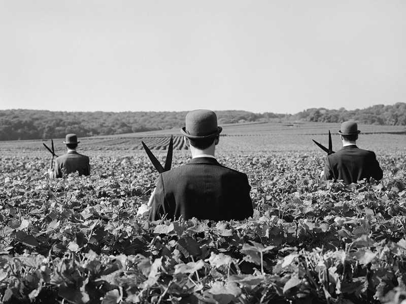 Rodney Smith, Three men with shears no. 1, Reims, France, 1997 