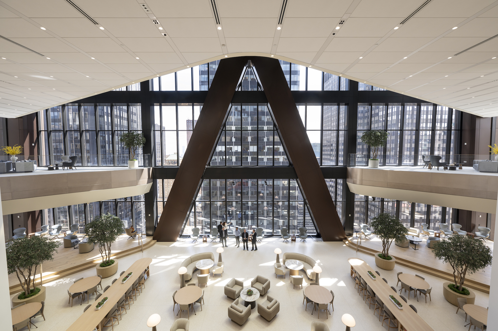 Interior de la nueva sede mundial de JPMorgan Chase en 270 Park Avenue, Nueva York, diseñado por Foster + Partners.