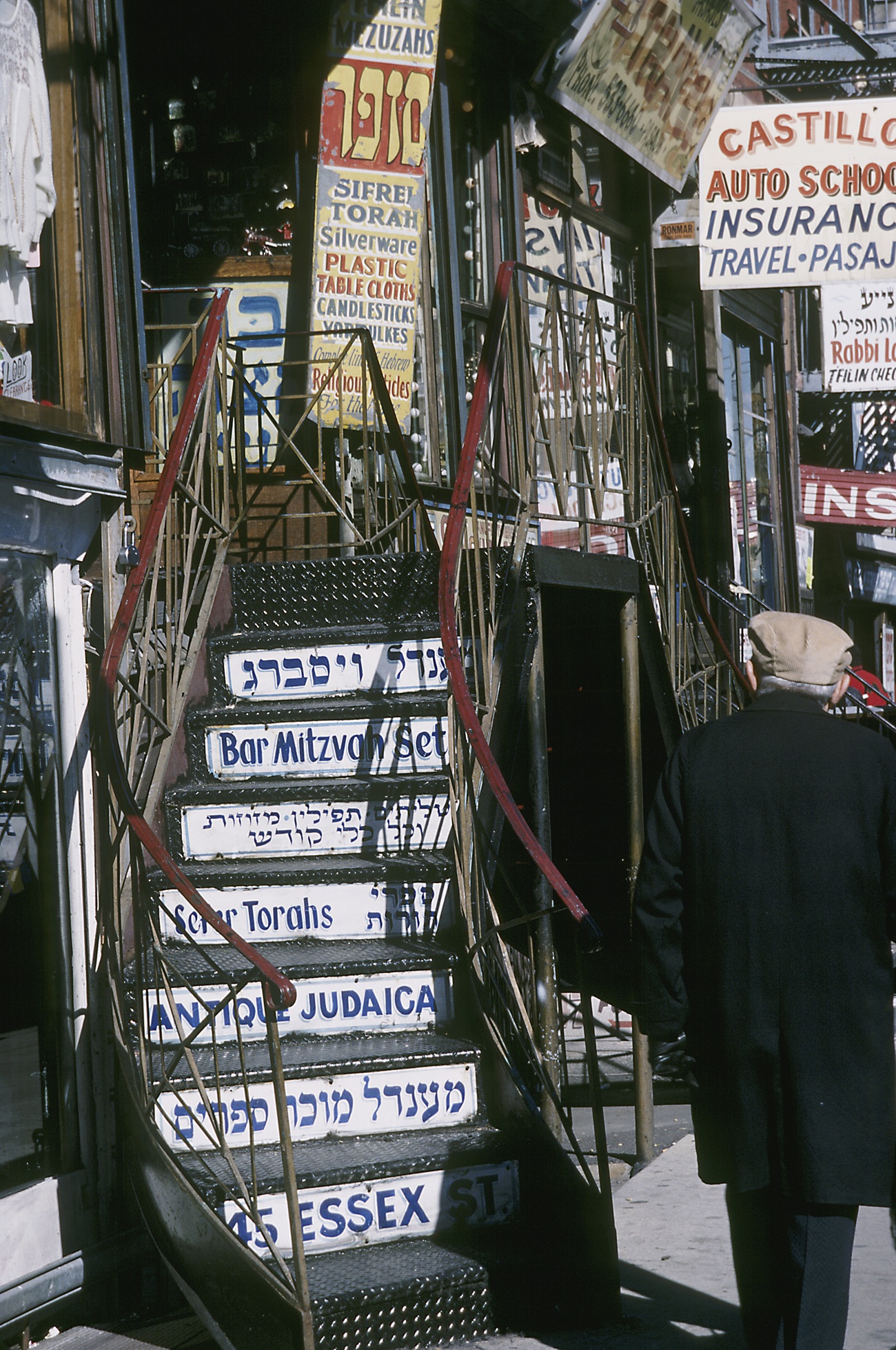 NYC Street Photography by Jeff Rothstein