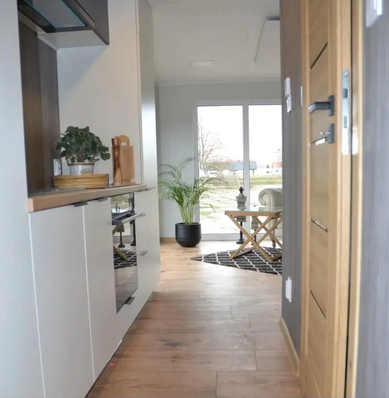 Minicasa amazónica de dos pisos