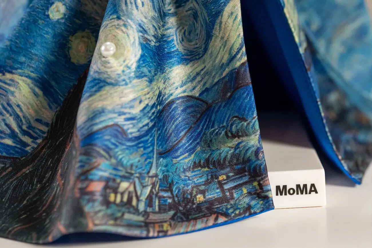 Barbie and MoMA - Van Gogh's Starry Night