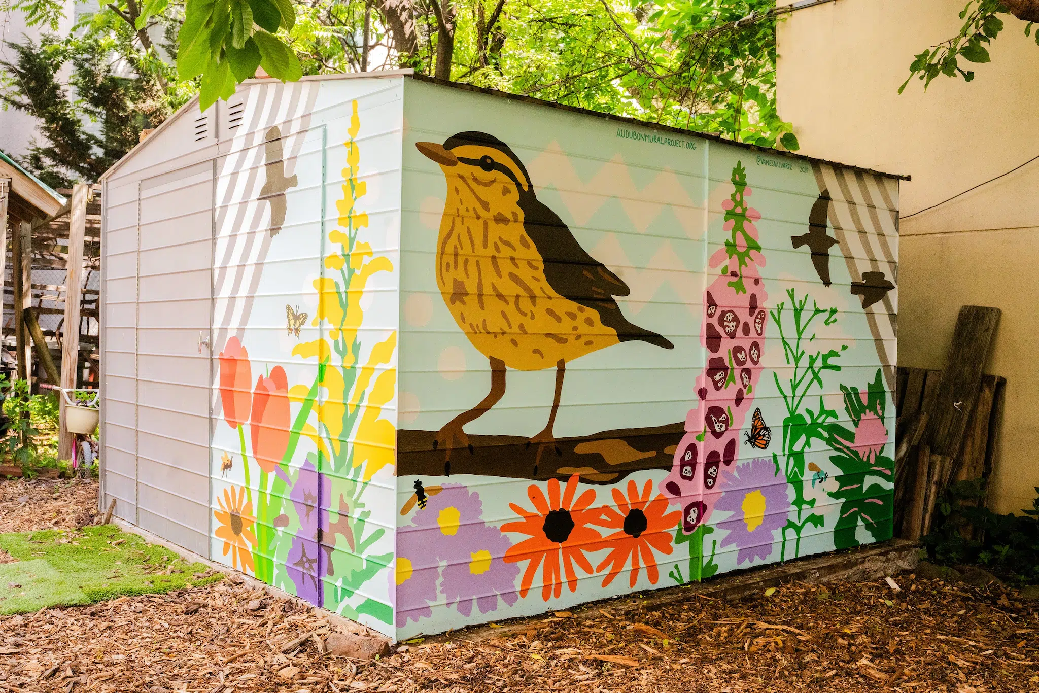 Mural by Vanesa Alvarez Diaz at Ten Eyck Garden in Brooklyn. (Photo: Elias Williams)