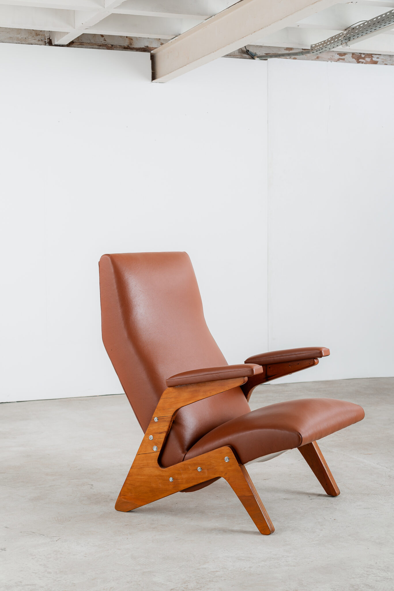 Bergere, 1950s by ZAnine Caldas for Mercado Moderno. (Courtesy of Mercado Moderno)