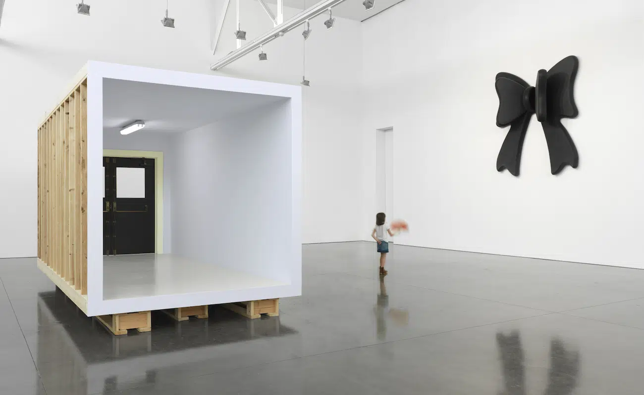 Installation view of Robert Therrien’s 2017 exhibition at Gagosian. (Photo: Rob McKeever)