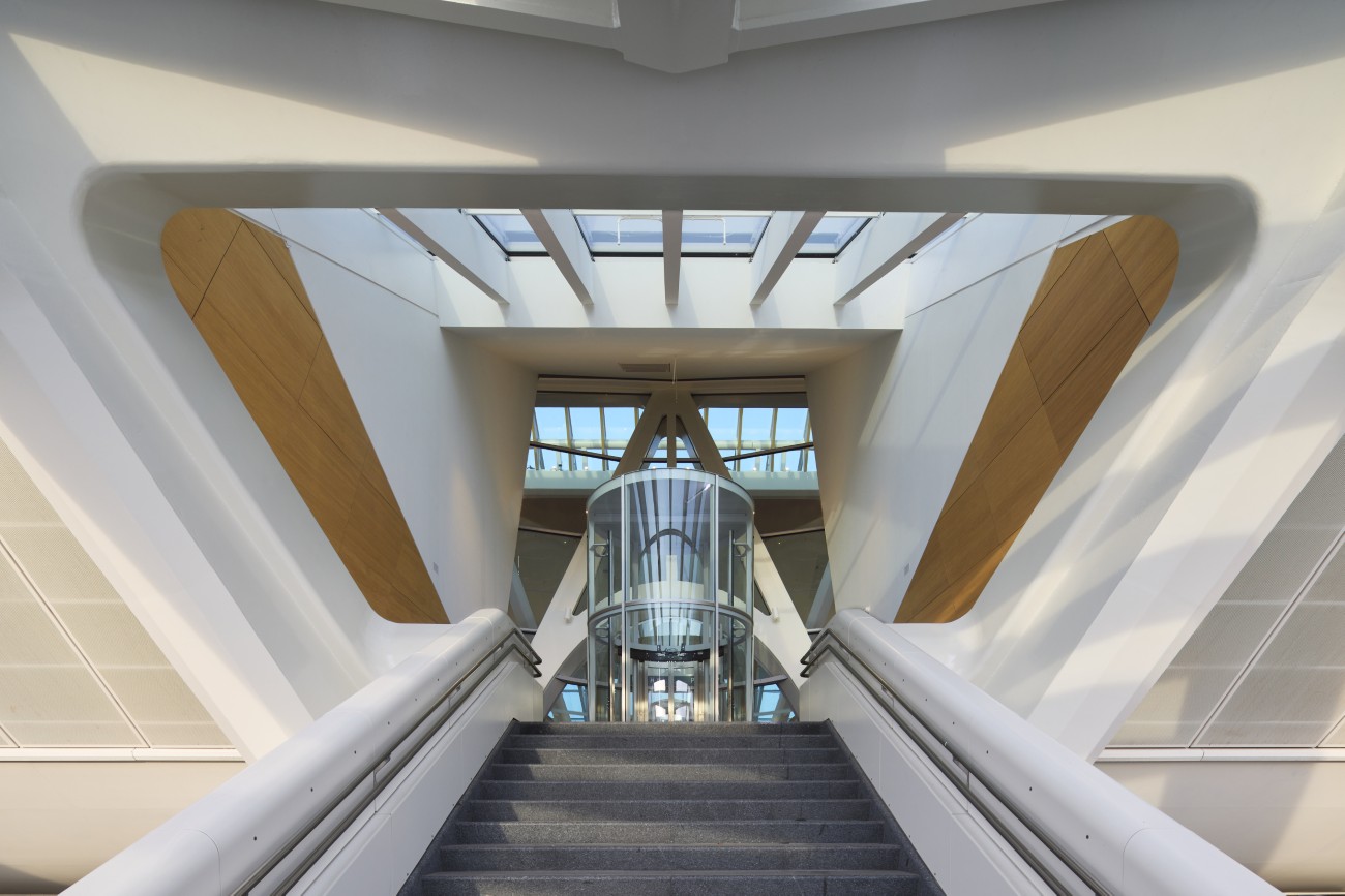 Estación de tren de Mons/Bélgica, Arquitecto: Santiago Calatrava