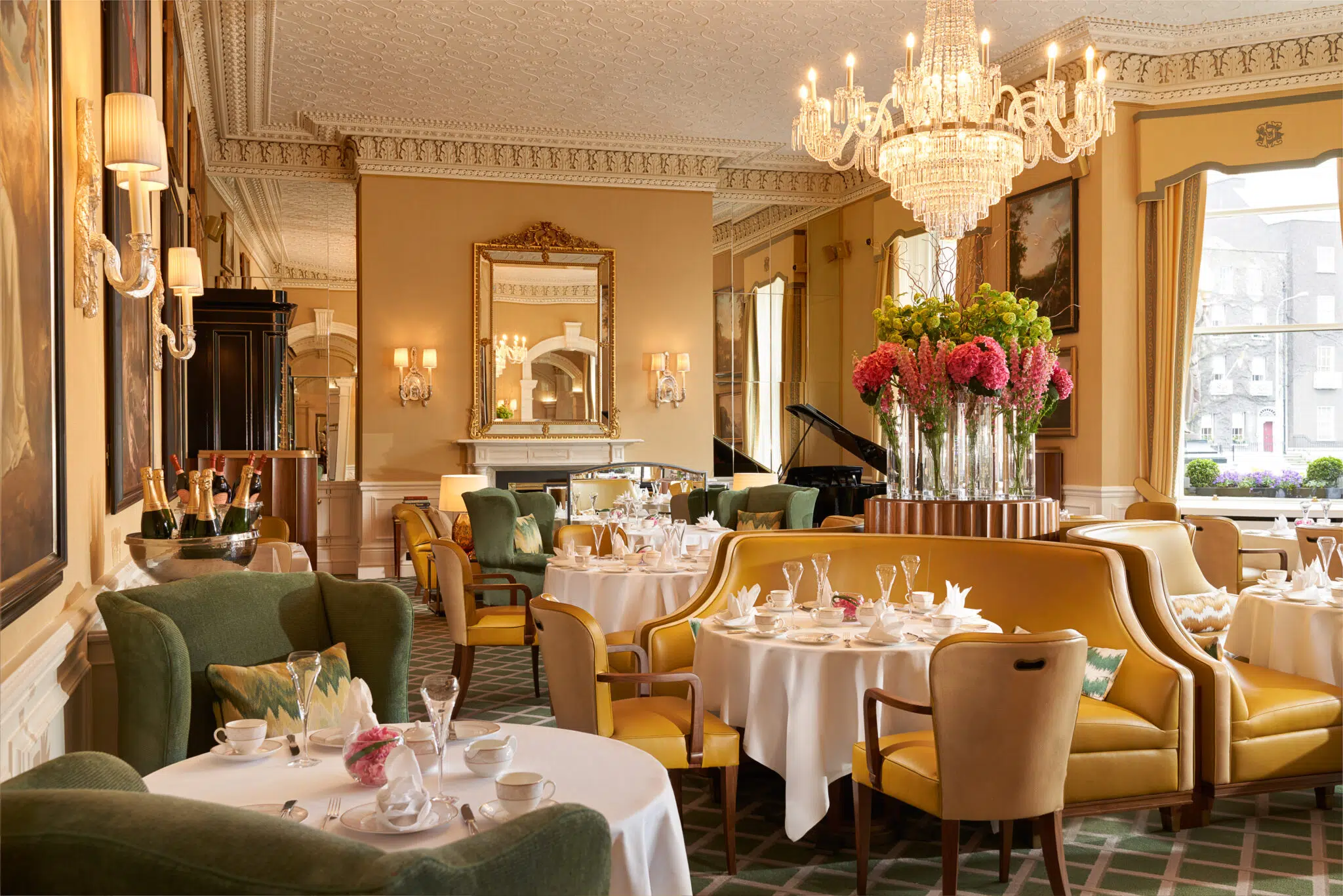 Un restaurante en el hotel Shelbourne